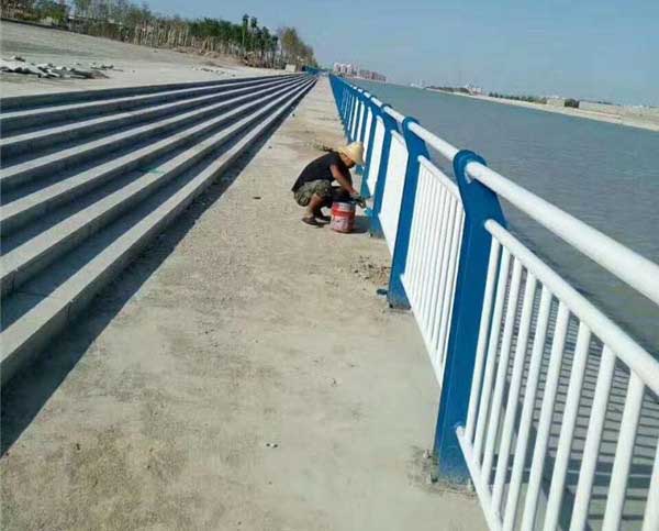 ����\����